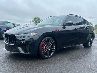 2023 Maserati Levante Trofeo AWD V8 FERRARI MODE CORSA in St-Jean-Sur-Richelieu, Quebec - 3 - w320h240px