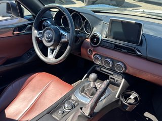 Mazda MX-5 GT CONVERTIBLE CUIR SEULEMENT 030101 KM 2017 à St-Jean-Sur-Richelieu, Québec - 3 - w320h240px