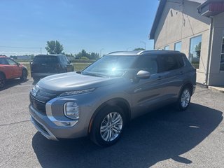 Mitsubishi OUTLANDER PHEV SE AWD CUIR TOIT PANORAMIQUE 2023 à St-Jean-Sur-Richelieu, Québec - 4 - w320h240px