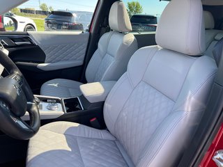 2023  Outlander GT S-AWC NAVI TOIT PANO ANGLES MORT in St-Jean-Sur-Richelieu, Quebec - 3 - w320h240px