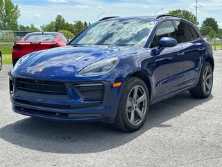 Porsche Macan AWD CUIR TOIT PANORAMIQUE 2023 à St-Jean-Sur-Richelieu, Québec - 4 - w320h240px