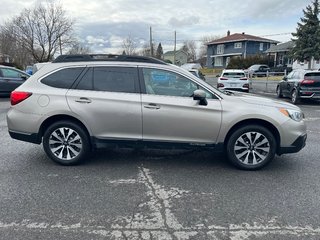 2015  Outback Limited AWD CUIR TOIT ANGLES MORTS in St-Jean-Sur-Richelieu, Quebec - 3 - w320h240px