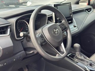 2019 Toyota Corolla Hatchback SEULEMENT 057817 KM in St-Jean-Sur-Richelieu, Quebec - 3 - w320h240px