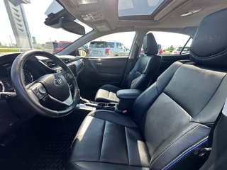 2017 Toyota Corolla XSE CUIR NAVIGATION TOIT OUVRANT in St-Jean-Sur-Richelieu, Quebec - 3 - w320h240px