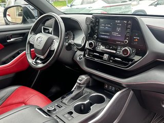 Toyota Highlander XSE AWD 7 PASSAGERS CUIR 2022 à St-Jean-Sur-Richelieu, Québec - 3 - w320h240px
