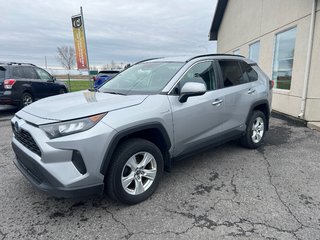 2019  RAV4 Hybrid LE AWD CRUISE ADAPT ANGLES MORTS in St-Jean-Sur-Richelieu, Quebec - 5 - w320h240px