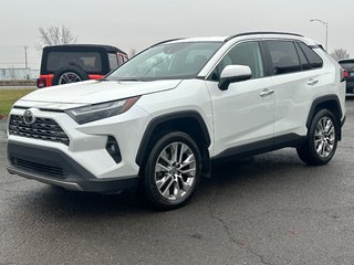 Toyota RAV4 Limited AWD CUIR NAVIGATION 2024 à St-Jean-Sur-Richelieu, Québec - 4 - w320h240px