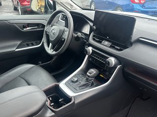 Toyota RAV4 Limited AWD CUIR NAVIGATION 2024 à St-Jean-Sur-Richelieu, Québec - 3 - w320h240px