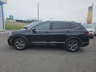 2020  Tiguan Highline R-Lines AWD TOIT PANO  CUIR in St-Jean-Sur-Richelieu, Quebec - 5 - w320h240px