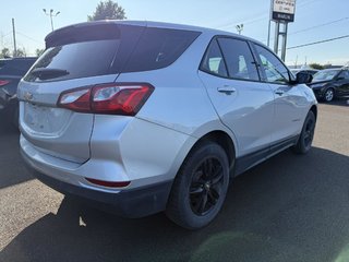 Chevrolet Equinox LS Automatique 2018 à Québec, Québec - 3 - w320h240px