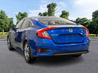 2017 Honda Berline Civic 4 portes LX in Sherbrooke, Quebec - 4 - w320h240px