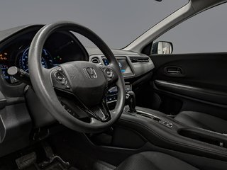 2021 Honda HR-V LX 2WD in Sherbrooke, Quebec - 6 - w320h240px