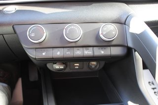 Hyundai Elantra  2021 à Quebec, Québec - 32 - w320h240px