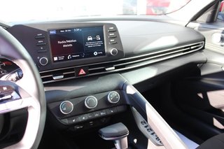 Hyundai Elantra  2021 à Quebec, Québec - 30 - w320h240px