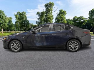 2021 Mazda 3 GX FWD in Sherbrooke, Quebec - 2 - w320h240px