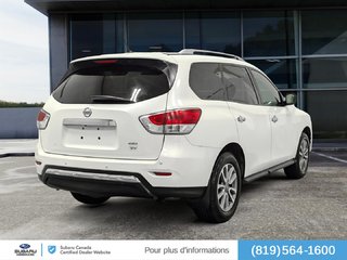 2016 Nissan Pathfinder SV/4WD in Sherbrooke, Quebec - 4 - w320h240px