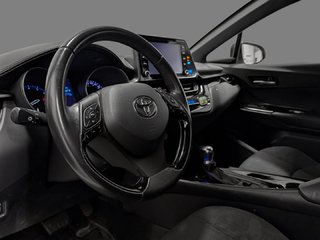 Toyota C-HR XLE 2019 à Sherbrooke, Québec - 6 - w320h240px