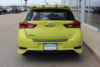 Toyota Corolla iM  2017 à Quebec, Québec - 8 - w320h240px