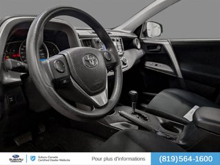 Toyota RAV4 LE/AWD 2015 à Sherbrooke, Québec - 6 - w320h240px