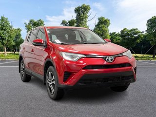 2016 Toyota RAV4 FWD LE in Sherbrooke, Quebec - 3 - w320h240px
