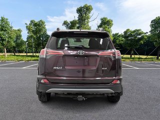 2018 Toyota RAV4 FWD XLE in Sherbrooke, Quebec - 5 - w320h240px