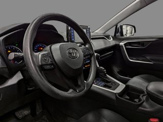 2021 Toyota RAV4 LE AWD in Sherbrooke, Quebec - 6 - w320h240px