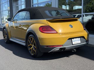 Volkswagen Beetle Convertible Dune Automatique 1.8TSI 2017 à Québec, Québec - 4 - w320h240px