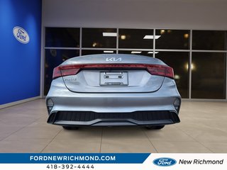 Kia Forte LX IVT 2024 à New Richmond, Québec - 4 - w320h240px