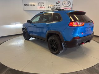 Jeep Cherokee Trailhawk Elite *TRÈS BAS KILOMÉTRAGE* 2022 à Richmond, Québec - 6 - w320h240px