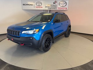 Jeep Cherokee Trailhawk Elite *TRÈS BAS KILOMÉTRAGE* 2022 à Richmond, Québec - 2 - w320h240px