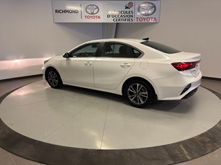 Kia Forte EX+ *TRÈS BEAU VÉHICULE* 2023 à Richmond, Québec - 5 - w320h240px