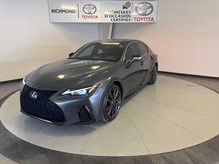 2024 Lexus IS 300 AWD *TRÈS BEAU VÉHICULE* in Richmond, Quebec - 2 - w320h240px