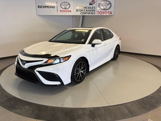Toyota Camry HYBRIDE SE *TOIT+ MAGS* 2022 à Richmond, Québec - 2 - w320h240px