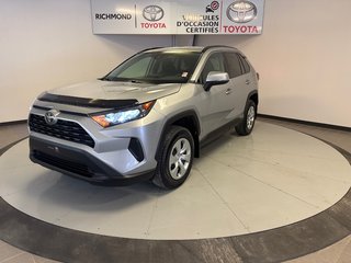 Toyota RAV4 LE FWD *TRÈS BEAU VÉHICULE* 2021 à Richmond, Québec - 2 - w320h240px