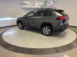 2022 Toyota RAV4 Hybrid LE AWD *TRÈS BEAU VÉHICULE* in Richmond, Quebec - 5 - w320h240px