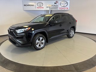 2025 Toyota RAV4 XLE AWD *RABAIS DÉMO* in Richmond, Quebec - 3 - w320h240px
