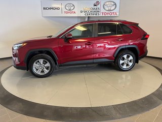 Toyota RAV4 XLE AWD *BAS KILO + BALANCE DE GARANTIE PROLONGÉE* 2025 à Richmond, Québec - 4 - w320h240px