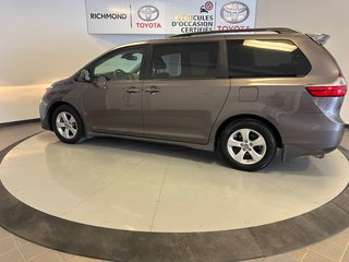 2020 Toyota Sienna LE *TRÈS BEAU VÉHICULE* in Richmond, Quebec - 5 - w320h240px