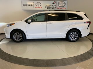 2024  Sienna Hybrid LE  8-PASS in Richmond, Quebec - 4 - w320h240px