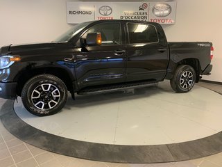 2021  Tundra TRD CREW CAB *TRÈS BEAU CAMION* in Richmond, Quebec - 4 - w320h240px