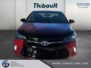 2015 Toyota Camry in Montmagny, Quebec - 2 - w320h240px