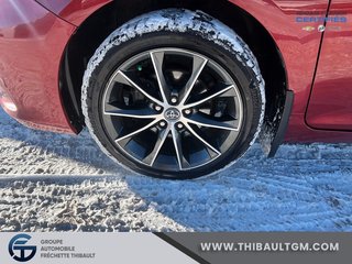 2015 Toyota Camry in Montmagny, Quebec - 6 - w320h240px