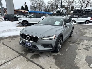 2024 Volvo V60 Cross Country Plus 4 Cylinder Engine 2.0L All Wheel Drive