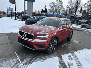 2021 Volvo XC40 Momentum 4 Cylinder Engine 2.0L/120CI All Wheel Drive