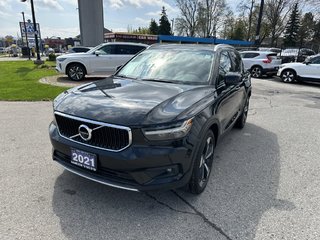 2021 Volvo XC40 Momentum 4 Cylinder Engine 2.0L/120CI All Wheel Drive