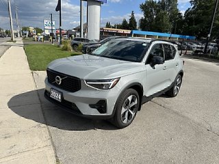 2024 Volvo XC40 Plus Dark Theme 4 Cylinder Engine 2.0L All Wheel Drive