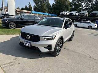 2024 Volvo XC40 Ultimate Dark Theme 4 Cylinder Engine 2.0L All Wheel Drive