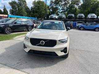 2025 Volvo XC40 Plus Dark Theme 4 Cylinder Engine 2.0L All Wheel Drive