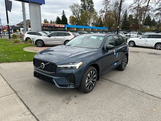 2025 Volvo XC60 Plus Dark Theme 4 Cylinder Engine 2.0L All Wheel Drive