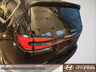 Chrysler Pacifica Hybrid Limited 2022 à Hawkesbury, Ontario - 3 - w320h240px
